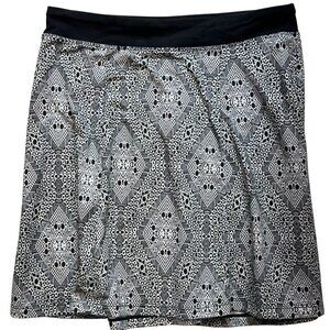 PrAna Women's Leah Mini A Line Skirt Stretch Size Small Black White Abstract